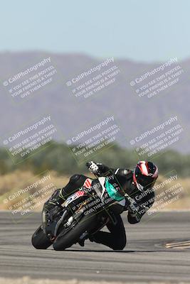 media/Oct-13-2025-Moto Forza (Mon) [[a66d839500]]/4-C Group/Session 3 (Turn 16)/